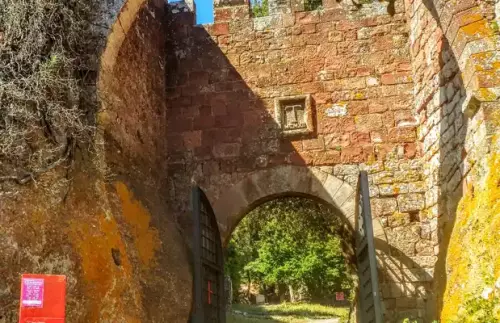 castell-monestir-descornalbou